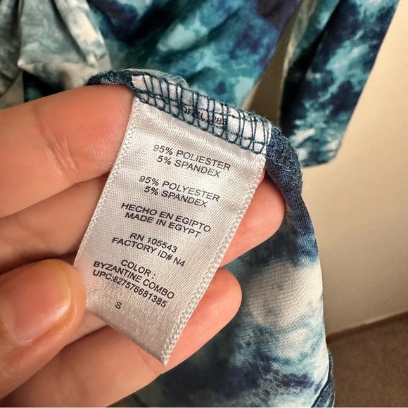 Daisy Fuentes Teal Tie Dye Gathered Front Blouse Size Small - Picture 6 of 6